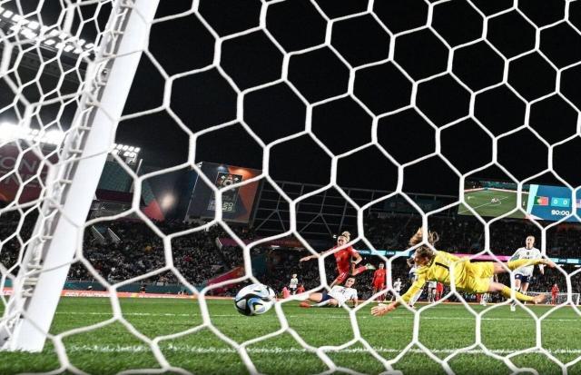 Kaiyun网页版-差点淘汰美国女足 葡萄牙女足出线路被门柱挡住！