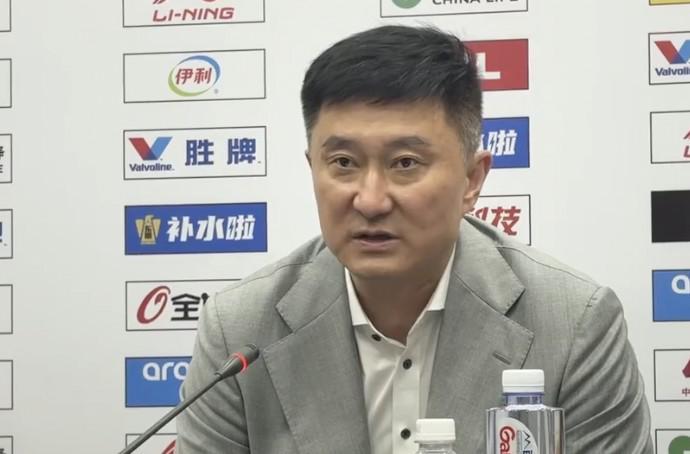开云网页版中国官网-杜锋:球队现在很困难,徐杰和胡明轩身体不适依然坚持了下来
